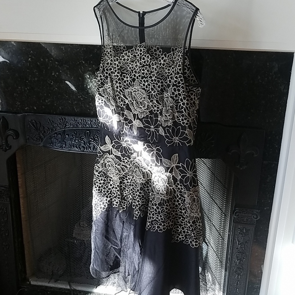 Tahari cocktail dress